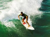 IM电竞APP-绝境金鳞，张镇麟一剑封喉，福建惊涛骇浪中绝杀天山雄鹰