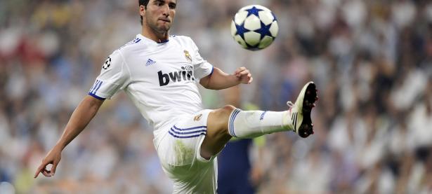 IM竞技体育平台-绝境中的王者，武切维奇只手擎天，上海男篮惊天逆转深圳