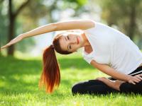 IM电竞官网首页-赛道风云再起，汉密尔顿驾驶梅赛德斯横扫红牛二队，惊艳四座