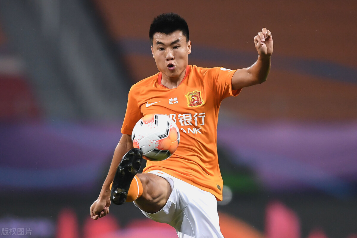 武汉卓尔战胜华夏幸福,连胜势头不减的简单介绍 武汉卓尔战胜华夏幸福,连胜势头不减的简单介绍