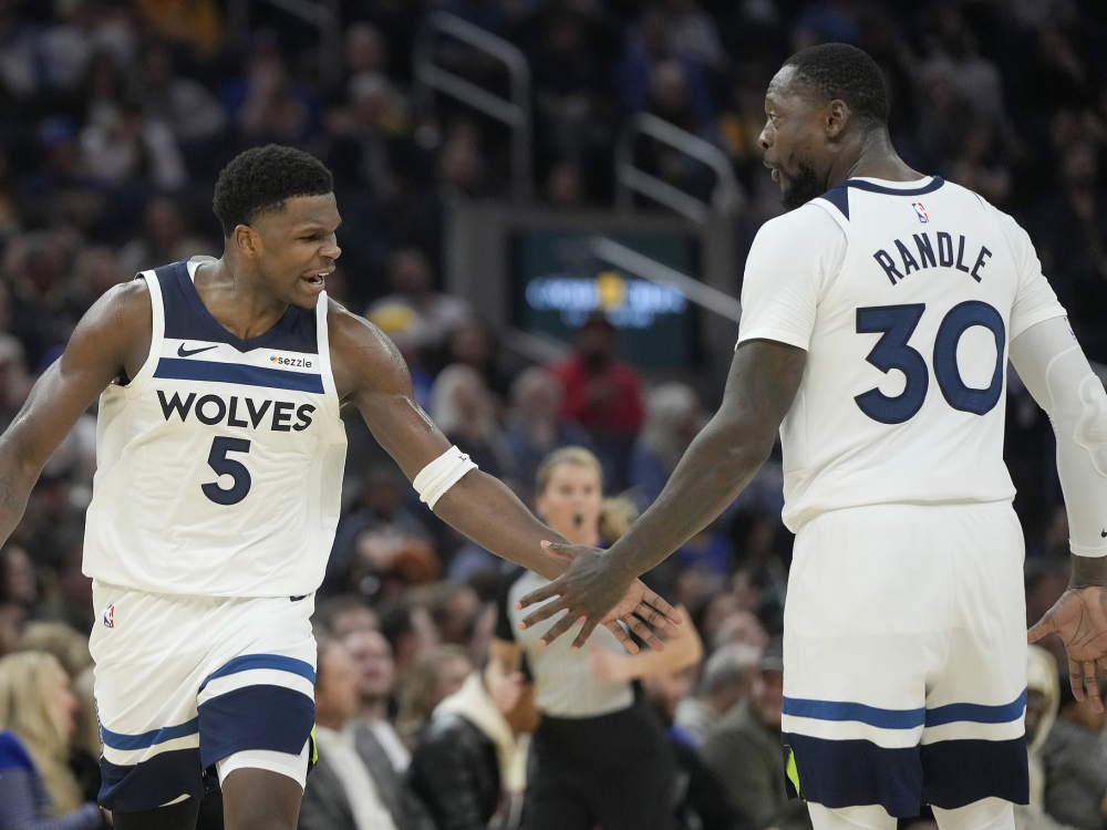 森林狼队面临裁员危机,球队稳定性受挑战 森林狼队面临裁员危机,球队稳定性受挑战