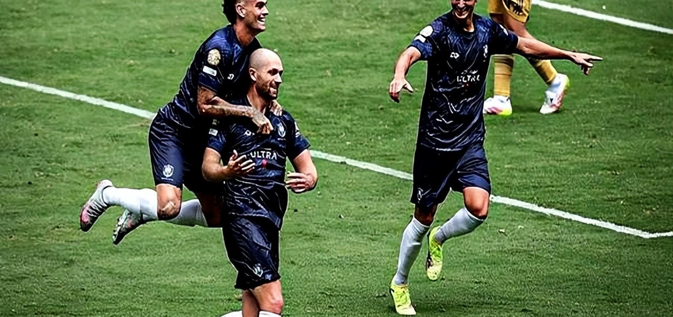 新西兰足球队一击致命,成功晋级半决赛 新西兰足球队一击致命,成功晋级半决赛