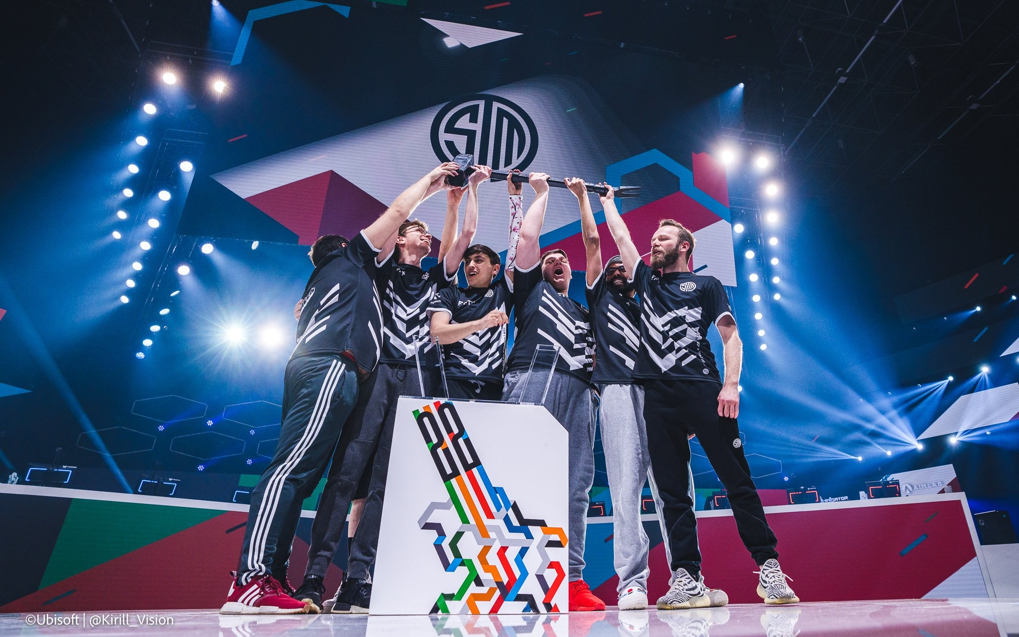 包含TeamEmpire鏖战TSM,Ming统治全场的词条 包含TeamEmpire鏖战TSM,Ming统治全场的词条