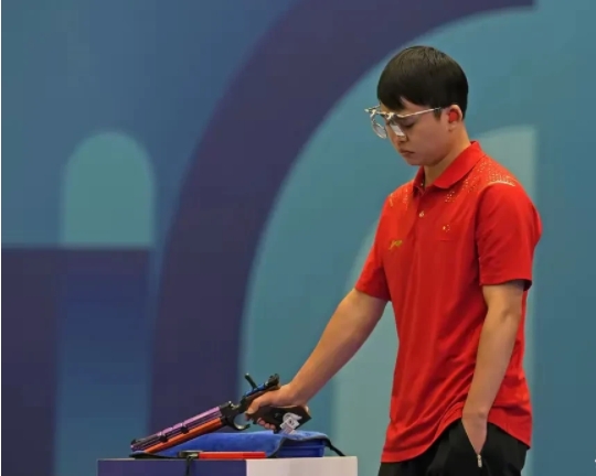 西班牙选手在射击比赛中收获金牌