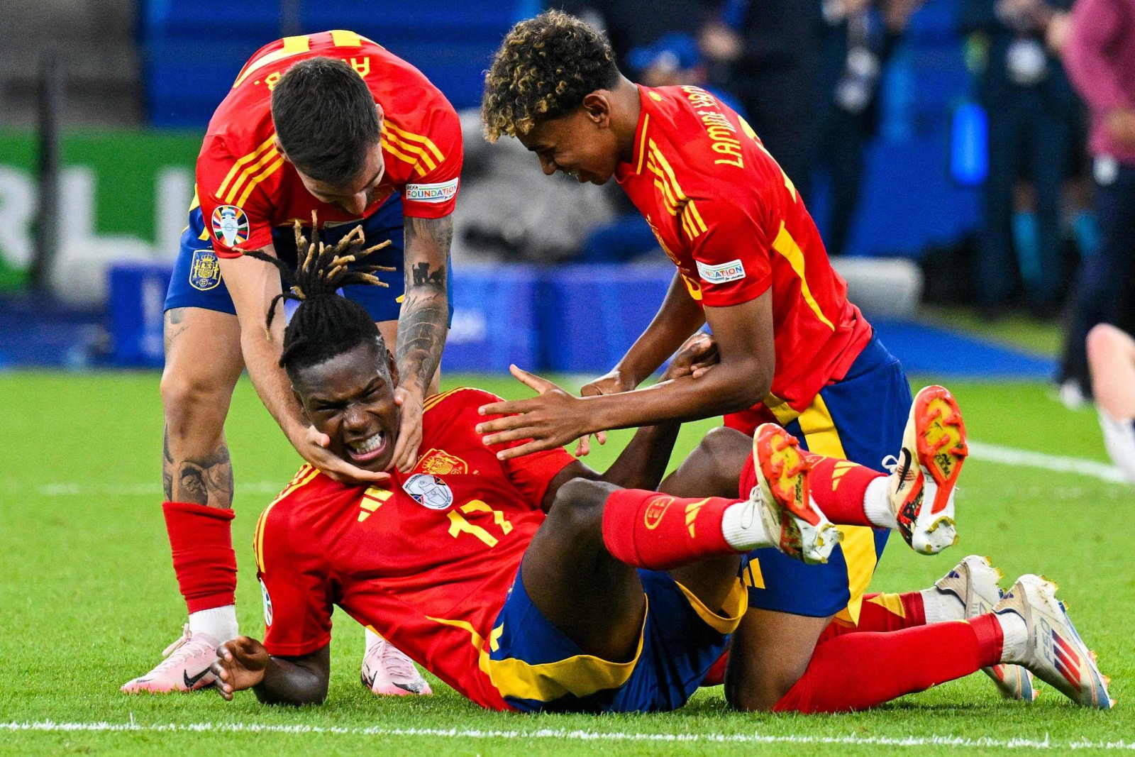 关于西班牙足球联赛拉开帷幕,球迷热情高涨的信息 关于西班牙足球联赛拉开帷幕,球迷热情高涨的信息