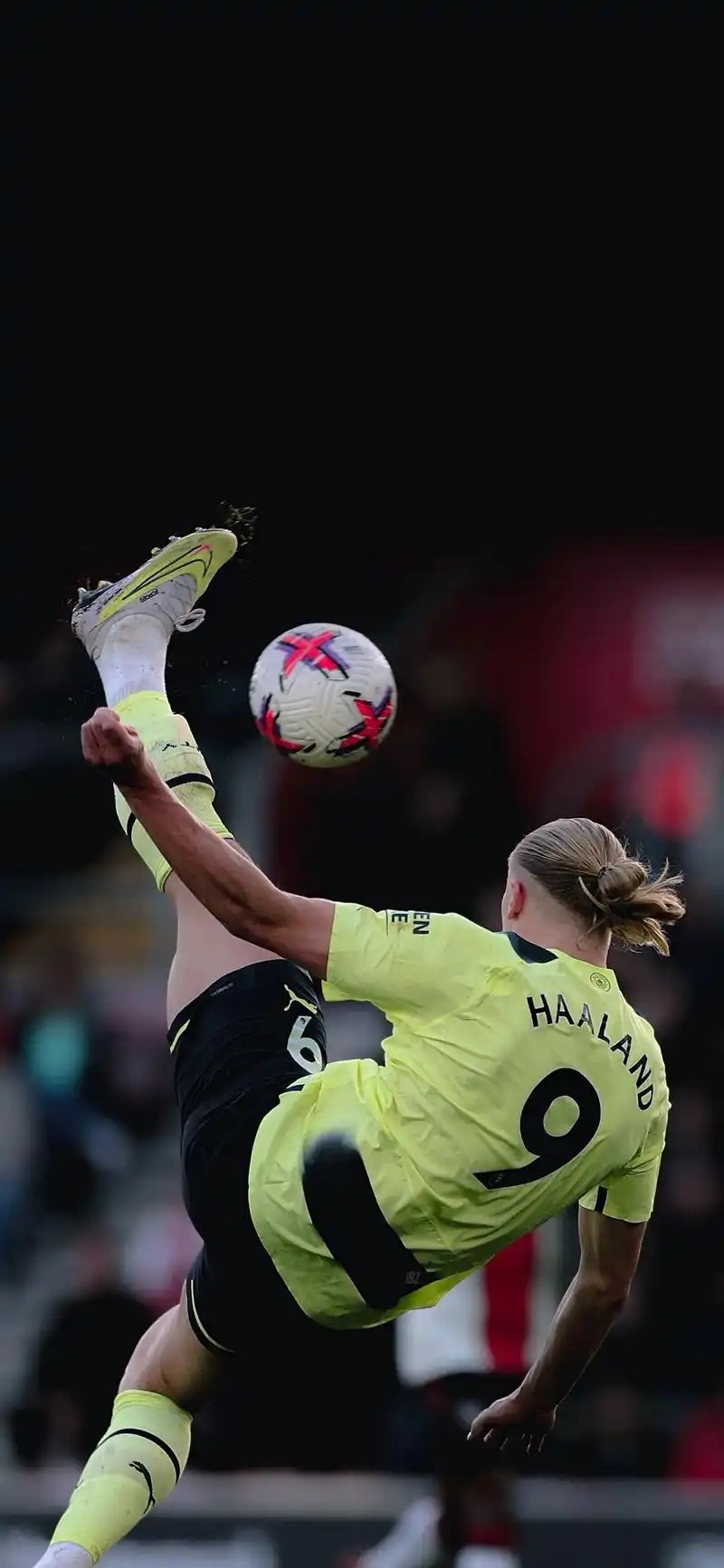 墨西哥碾压曼联，哈兰德打破历史纪录