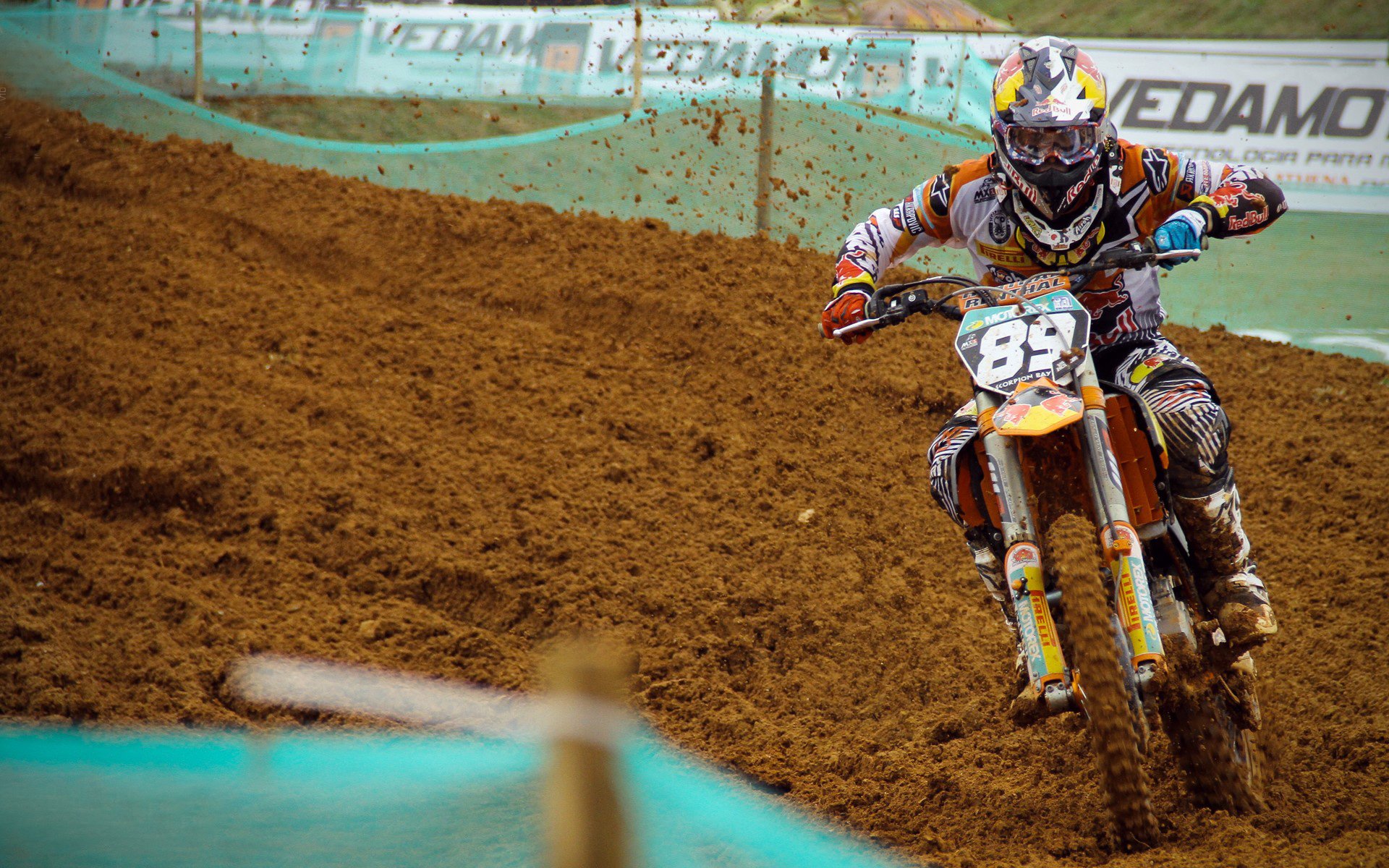 切特之夜，F1街道赛的节奏大师