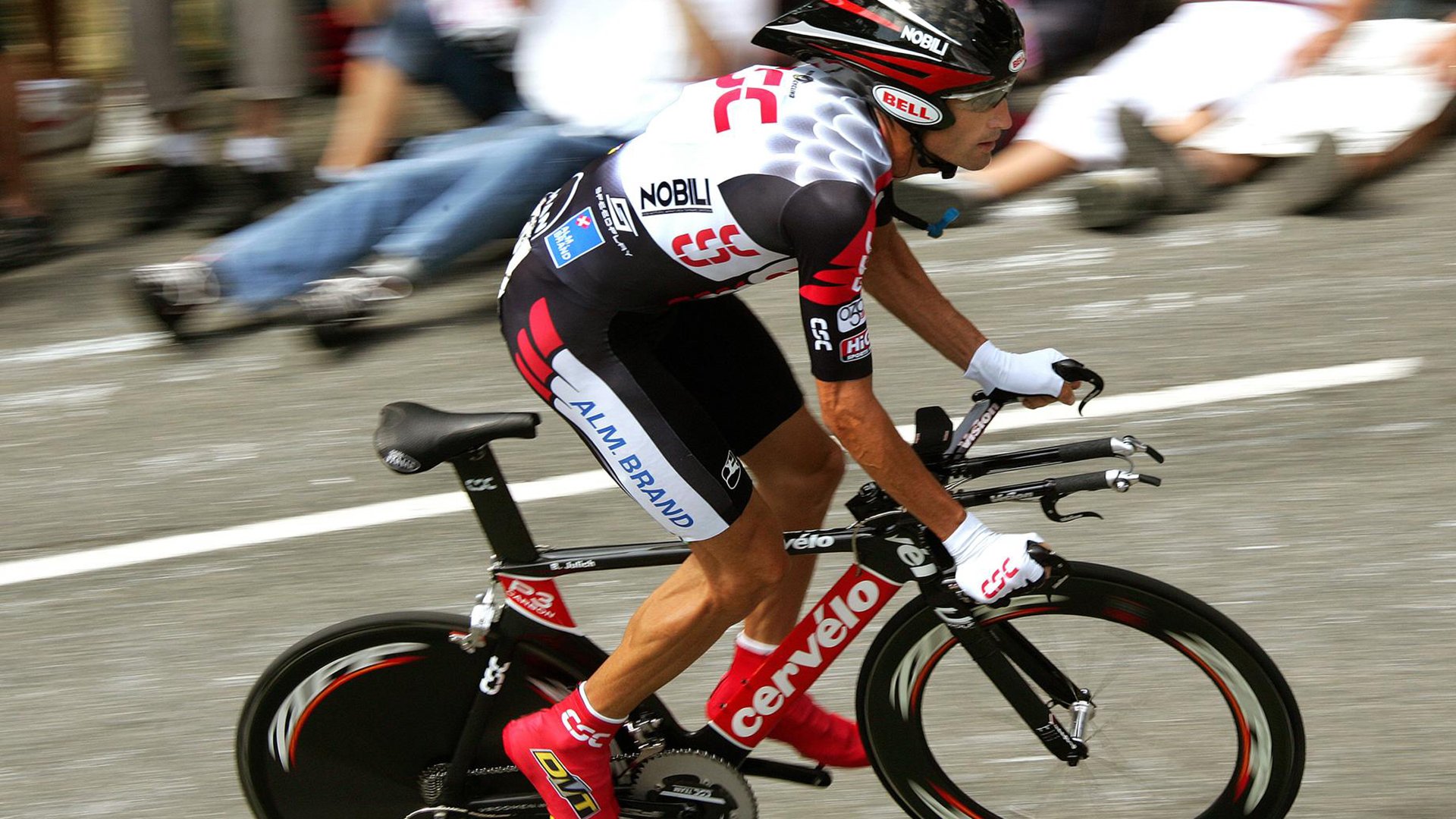 安赛龙高光闪耀，印尼队轻取马来西亚队展现羽坛新格局