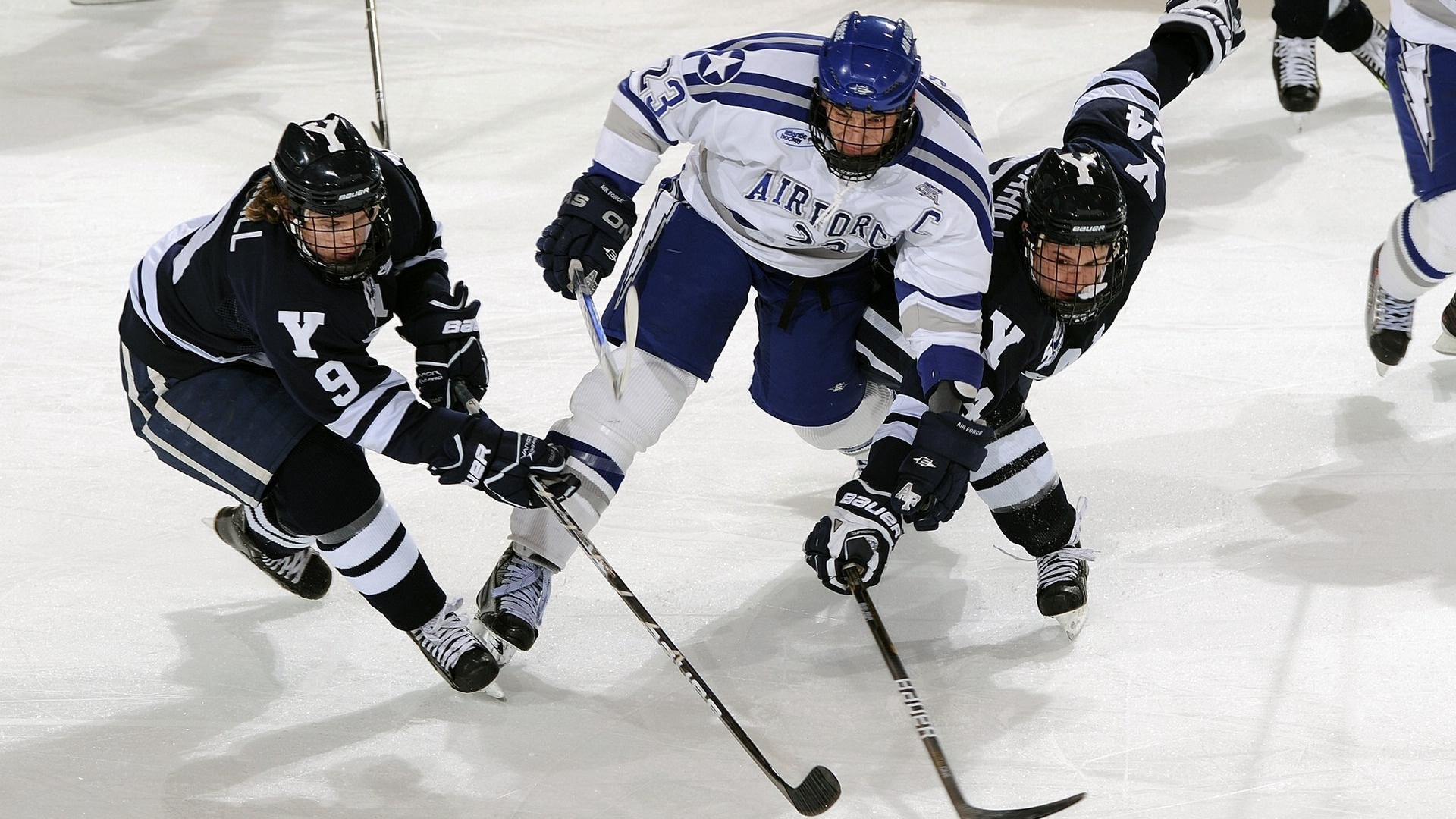 温网横扫美网,辛纳点燃赛场,新一代网球王者的唯一性宣言